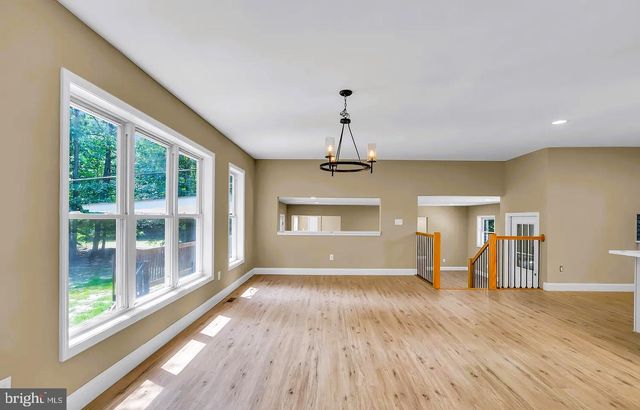 510 PINEHURST RD, Cream Ridge, NJ 08514