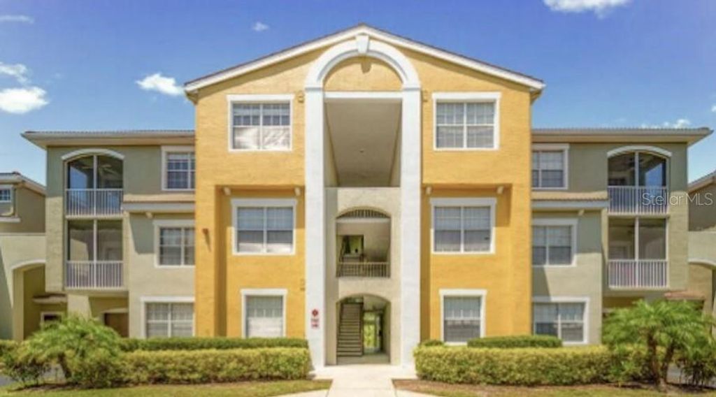5601 BENTGRASS DRIVE 10-301, Sarasota, FL 34235