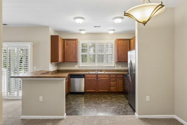 5304 Warminster Dr Unit 205, Virginia Beach, VA 23455