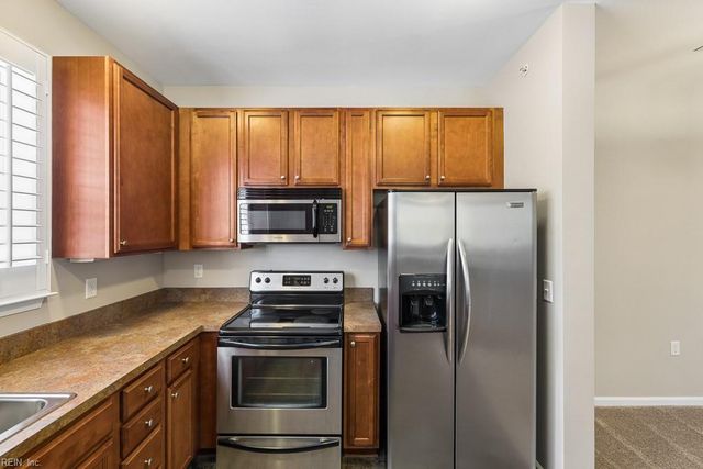 5304 Warminster Dr Unit 205, Virginia Beach, VA 23455