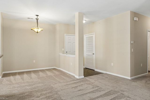 5304 Warminster Dr Unit 205, Virginia Beach, VA 23455