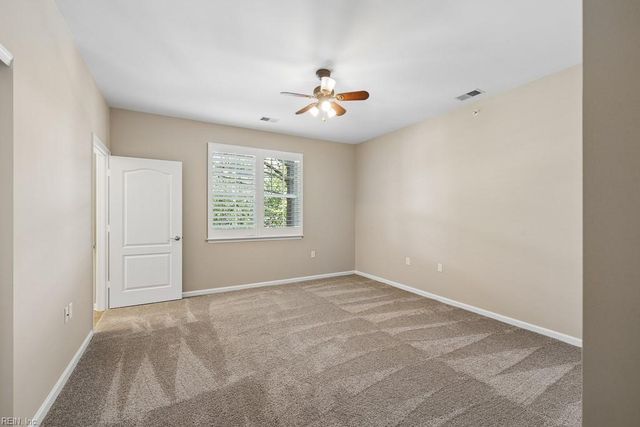 5304 Warminster Dr Unit 205, Virginia Beach, VA 23455