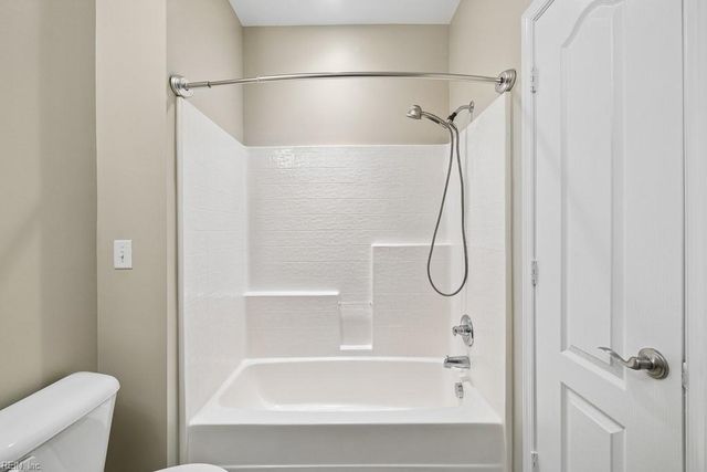 5304 Warminster Dr Unit 205, Virginia Beach, VA 23455