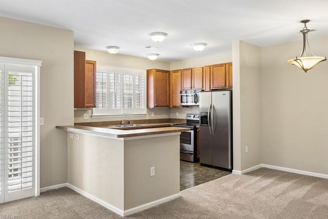 5304 Warminster Dr Unit 205, Virginia Beach, VA 23455