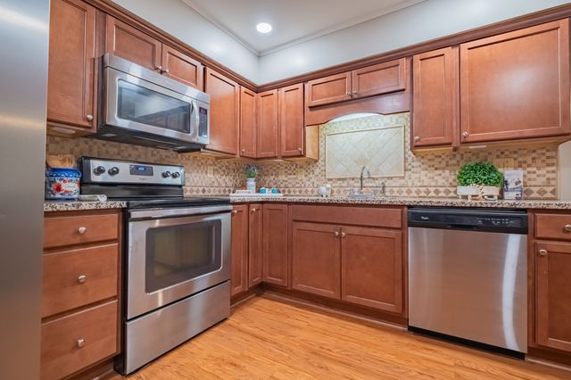 207 Westwood Dr, Tullahoma, TN 37388