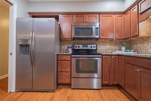 207 Westwood Dr, Tullahoma, TN 37388