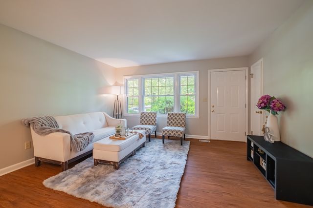 207 Westwood Dr, Tullahoma, TN 37388