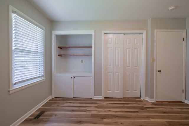 207 Westwood Dr, Tullahoma, TN 37388