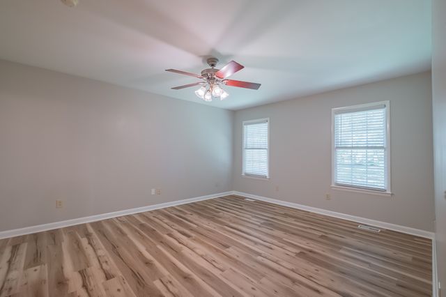 207 Westwood Dr, Tullahoma, TN 37388