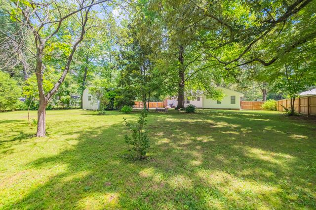 207 Westwood Dr, Tullahoma, TN 37388