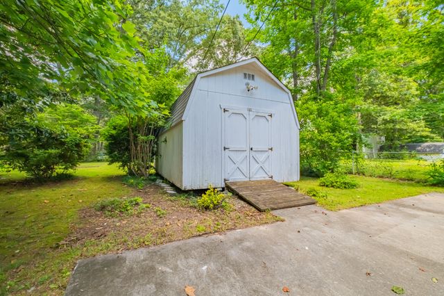 207 Westwood Dr, Tullahoma, TN 37388