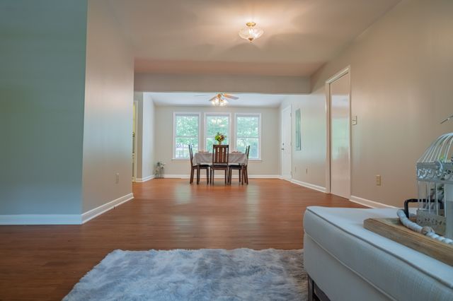 207 Westwood Dr, Tullahoma, TN 37388