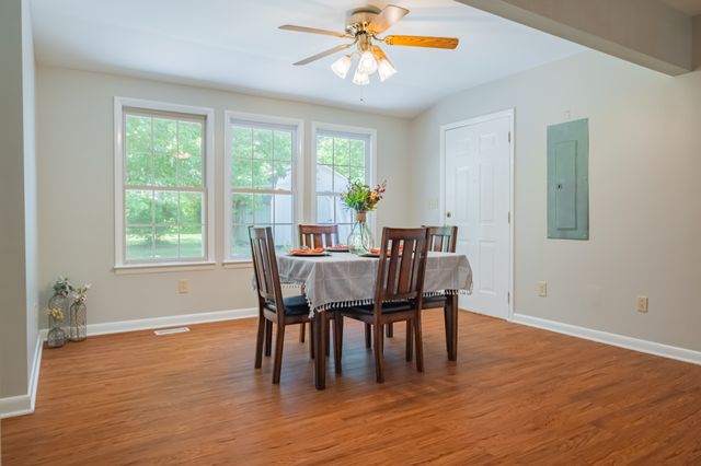 207 Westwood Dr, Tullahoma, TN 37388