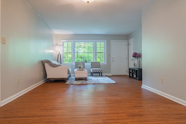 207 Westwood Dr, Tullahoma, TN 37388