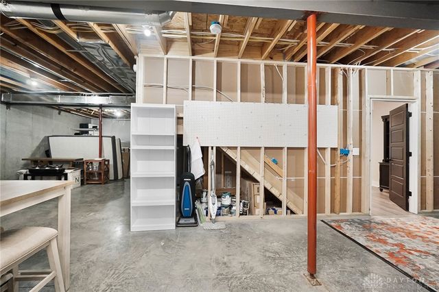 2220 Wilmington Road, Lebanon, OH 45036