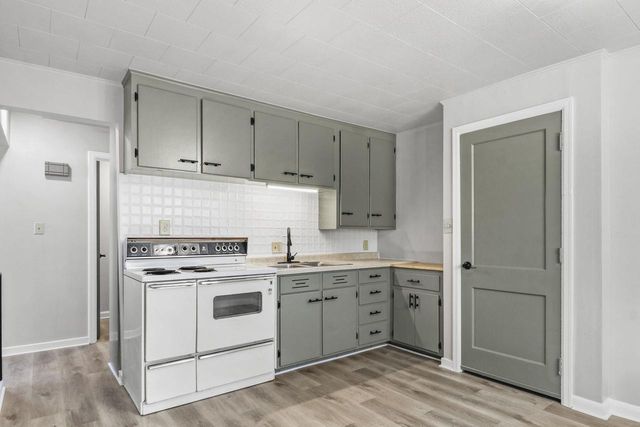 111 E Green Street, Watertown, WI 53098