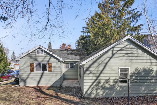 111 E Green Street, Watertown, WI 53098