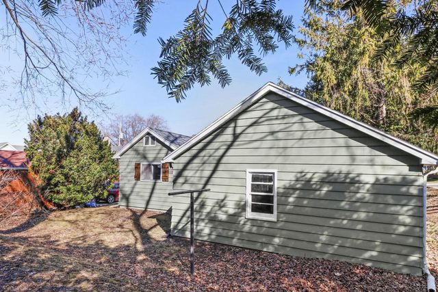 111 E Green Street, Watertown, WI 53098