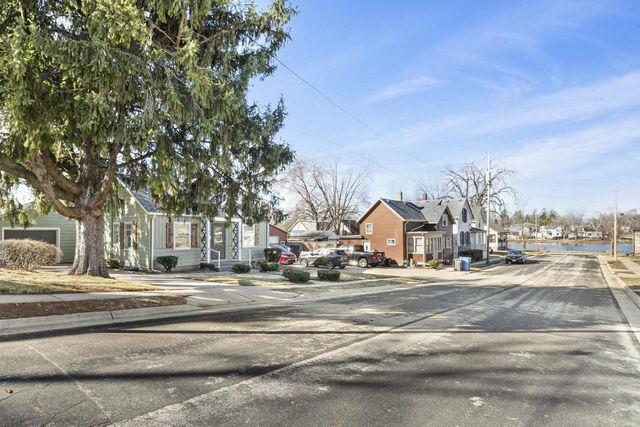 111 E Green Street, Watertown, WI 53098