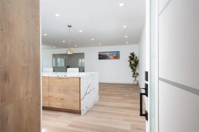 4380 Rolfe Rd, San Diego, CA 92117