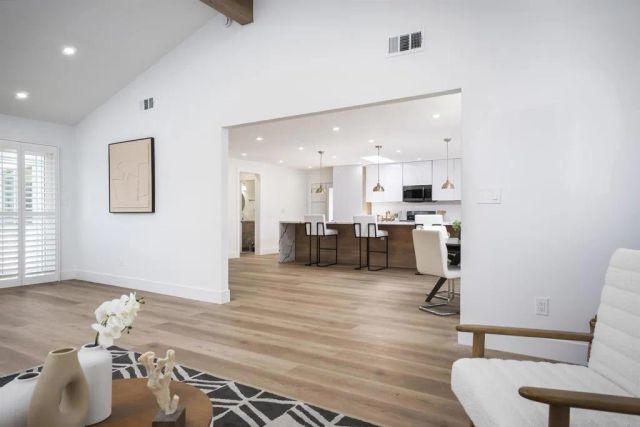 4380 Rolfe Rd, San Diego, CA 92117
