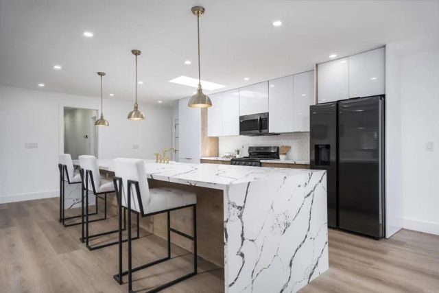 4380 Rolfe Rd, San Diego, CA 92117
