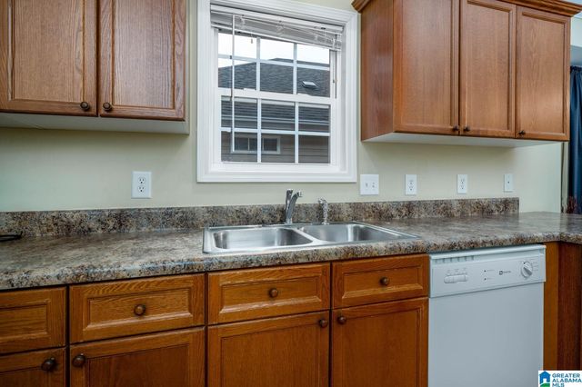 1262 VILLAGE TRAIL, Calera, AL 35040