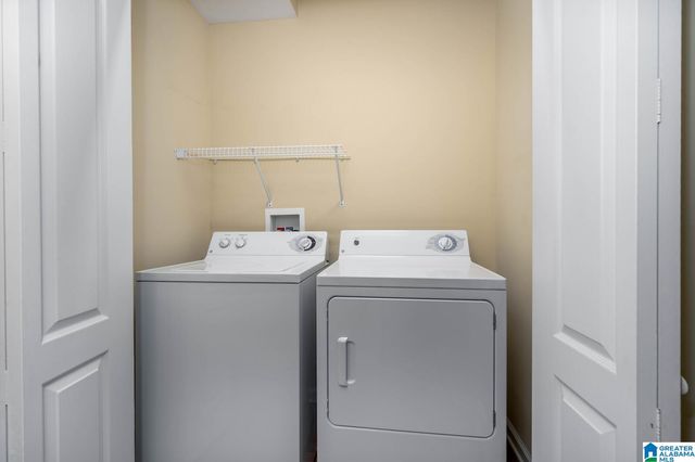 1262 VILLAGE TRAIL, Calera, AL 35040