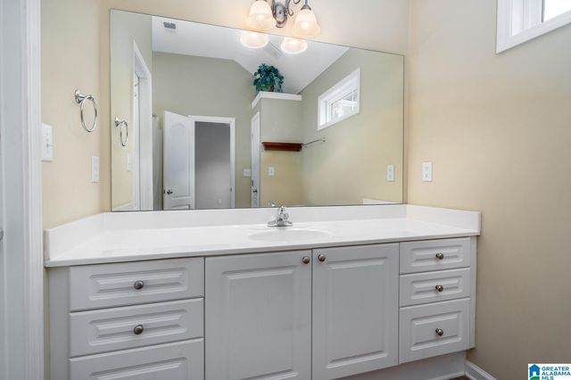 1262 VILLAGE TRAIL, Calera, AL 35040