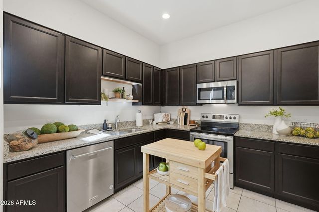 1367 S COUNTRY CLUB Drive 1118, Mesa, AZ 85210