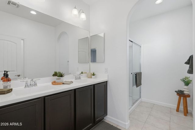 1367 S COUNTRY CLUB Drive 1118, Mesa, AZ 85210