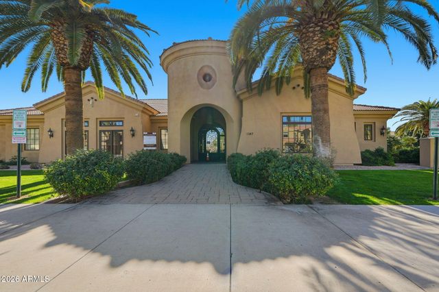 1367 S COUNTRY CLUB Drive 1118, Mesa, AZ 85210