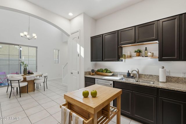 1367 S COUNTRY CLUB Drive 1118, Mesa, AZ 85210