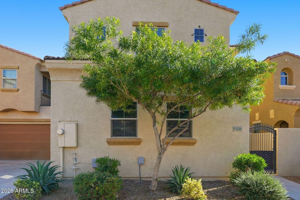 1367 S COUNTRY CLUB Drive 1118, Mesa, AZ 85210