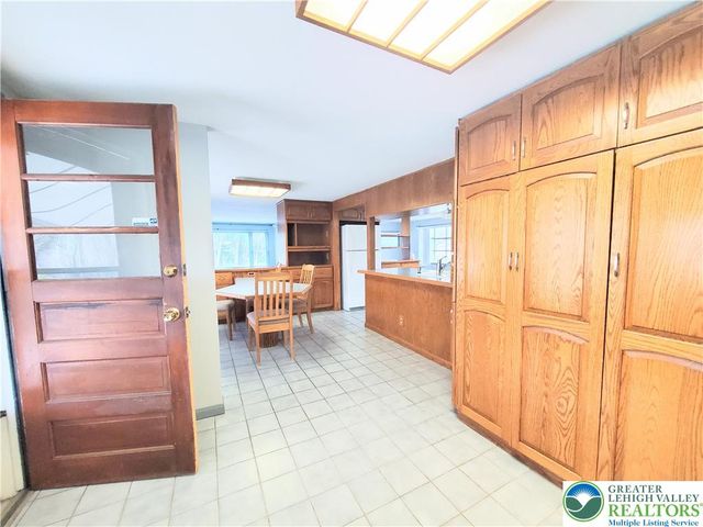 4542 Lime Kiln Road, South Whitehall Twp, PA 18069