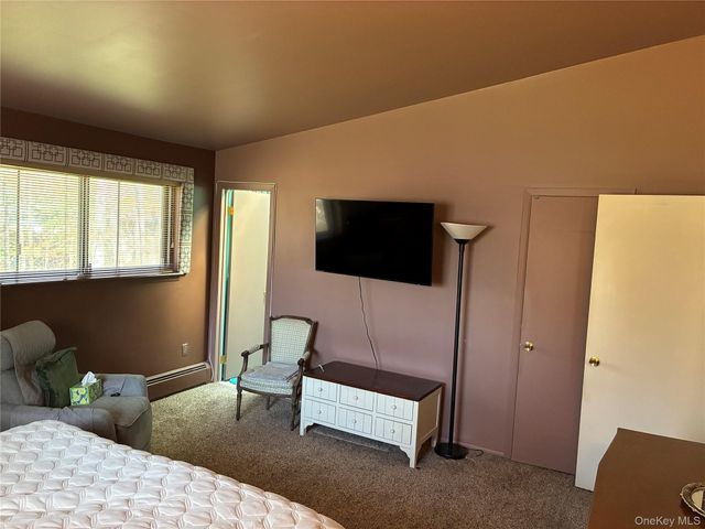 35 Goebel Road, New City, NY 10956