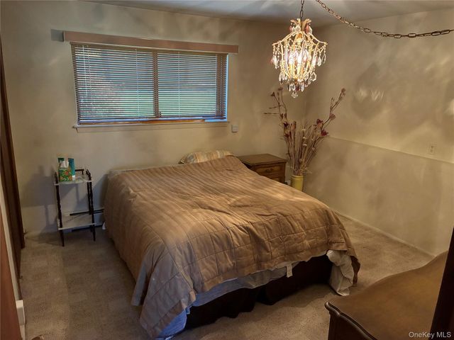 35 Goebel Road, New City, NY 10956