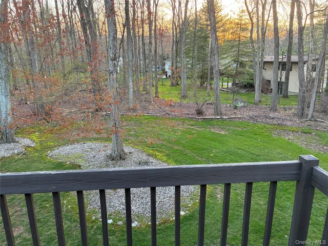 35 Goebel Road, New City, NY 10956
