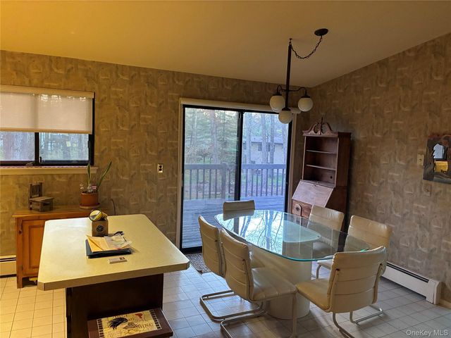 35 Goebel Road, New City, NY 10956