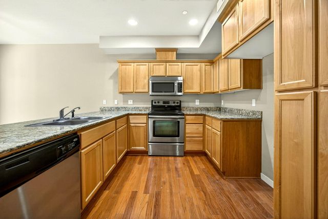 221 Cherry Bark Lane, Medford, OR 97501