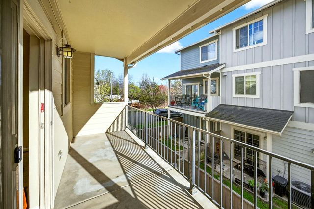 221 Cherry Bark Lane, Medford, OR 97501