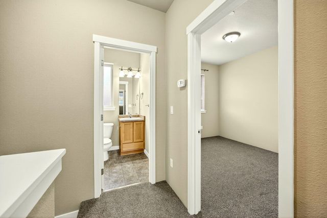 221 Cherry Bark Lane, Medford, OR 97501