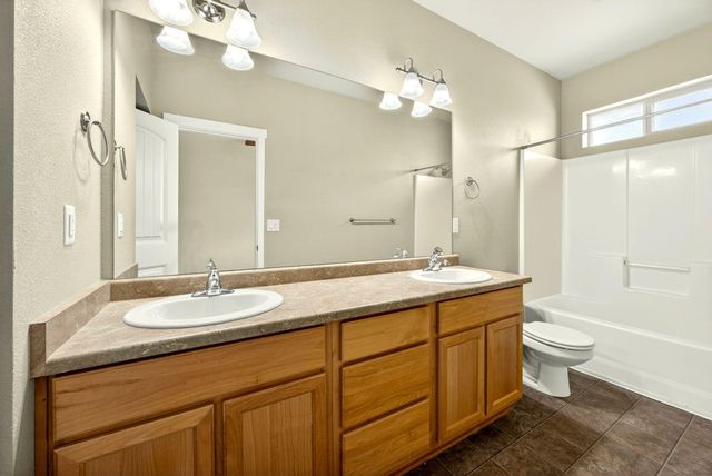 221 Cherry Bark Lane, Medford, OR 97501