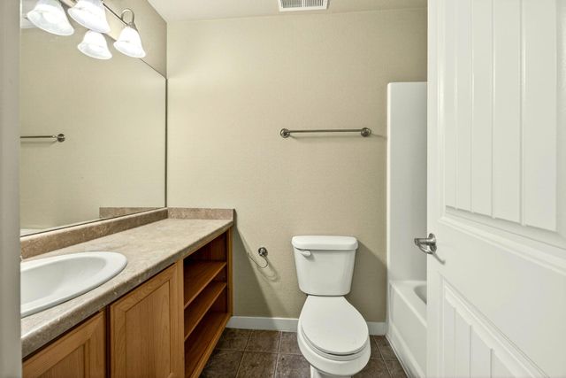 221 Cherry Bark Lane, Medford, OR 97501