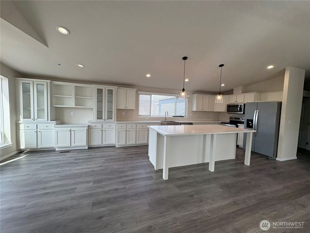 856 N Rock Rose Avenue, Sequim, WA 98382
