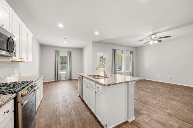 14161 Redwood Forest Trail, Conroe, TX 77384