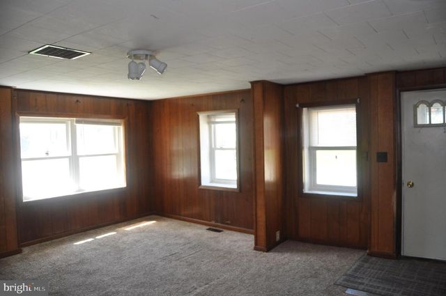 540 MOORE ST, Millersburg, PA 17061