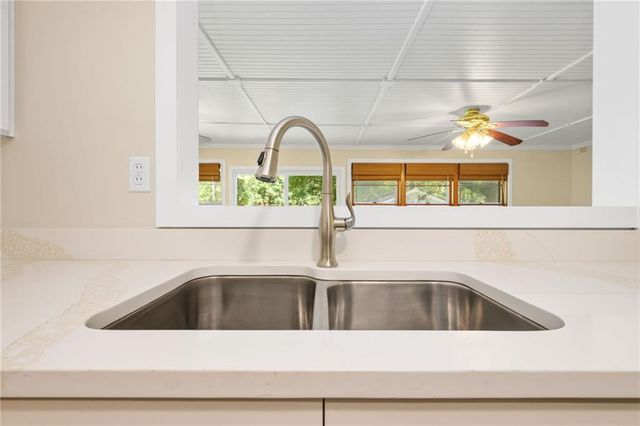 4904 Mercedes Road, Mobile, AL 36618