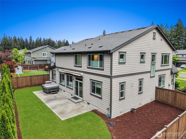 14527 160th Court SE, Renton, WA 98059