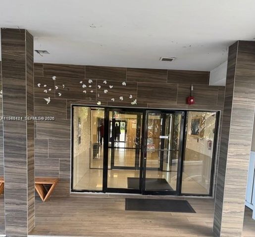 4164 Inverrary Dr 913, Lauderhill, FL 33319